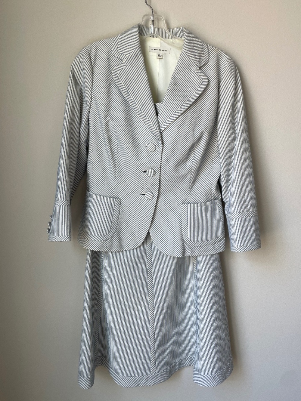 Banana Republic 2-Piece Seersucker Suit Set Strapless Dress & Blazer Size 8